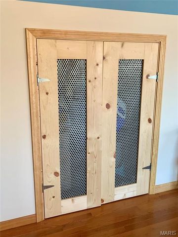 24613 Shady Oak Place, Perry, MO 63462