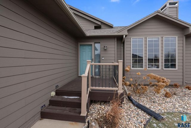 2024 S Shaw Ave Avenue, Sioux Falls, SD 57106