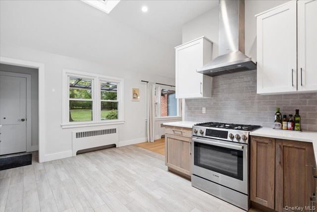 54 Park Circle, White Plains, NY 10603