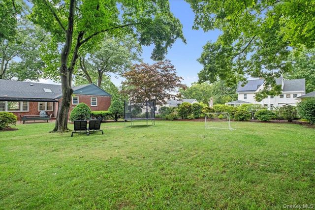 54 Park Circle, White Plains, NY 10603