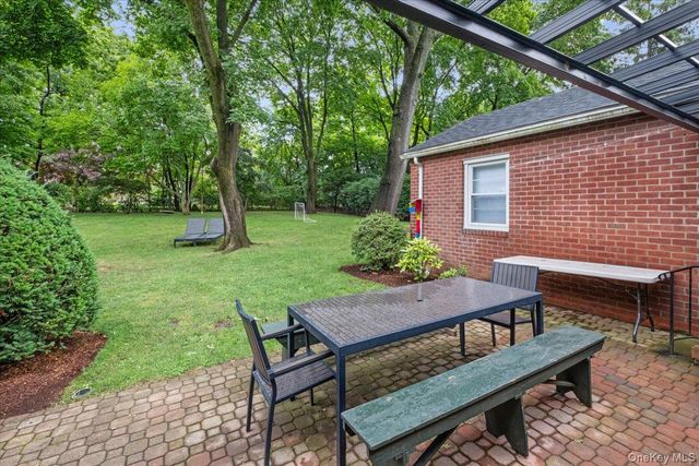 54 Park Circle, White Plains, NY 10603