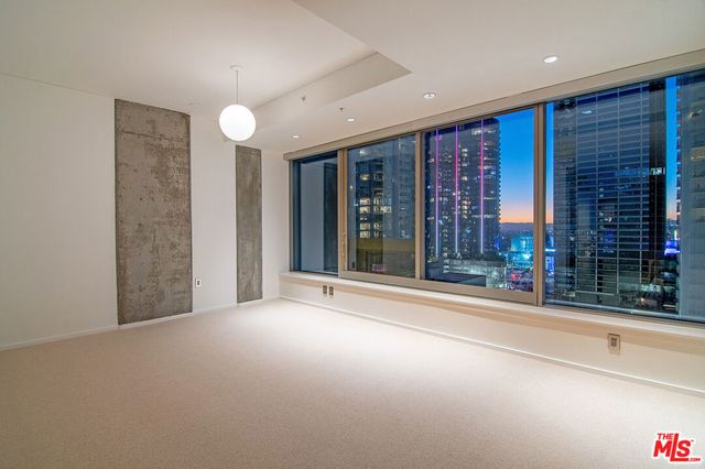 1155 S Grand Avenue 1511, Los Angeles, CA 90015