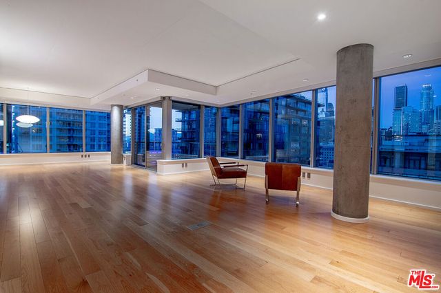 1155 S Grand Avenue 1511, Los Angeles, CA 90015
