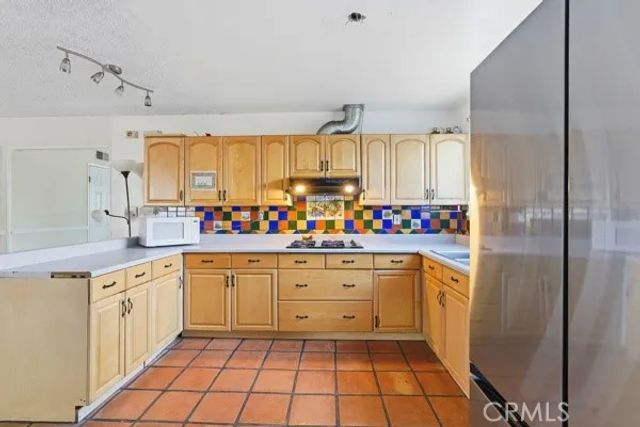 23442 Vanowen Street, West Hills, CA 91307