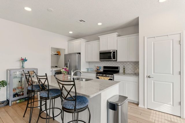 532 Wyatt Avenue SW, Los Lunas, NM 87031