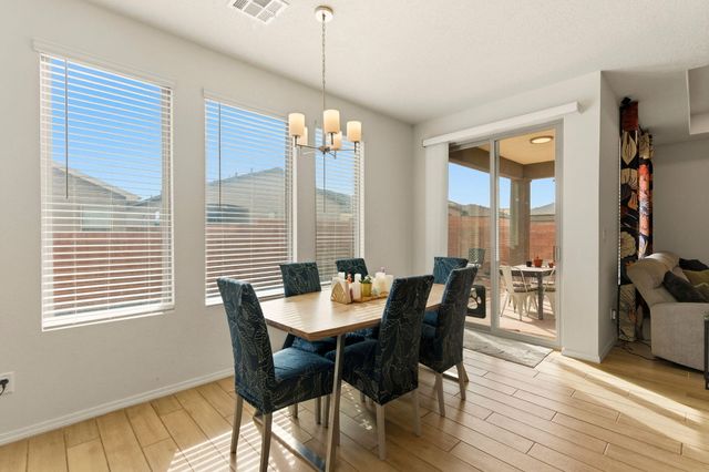 532 Wyatt Avenue SW, Los Lunas, NM 87031