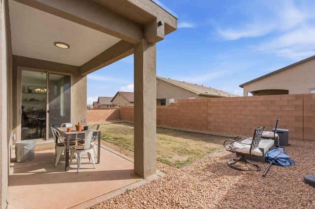 532 Wyatt Avenue SW, Los Lunas, NM 87031