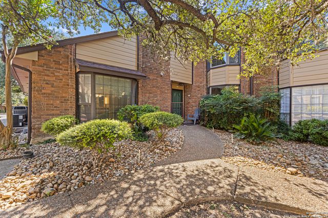3605 Hidden Dr Apt B4, San Antonio, TX 78217