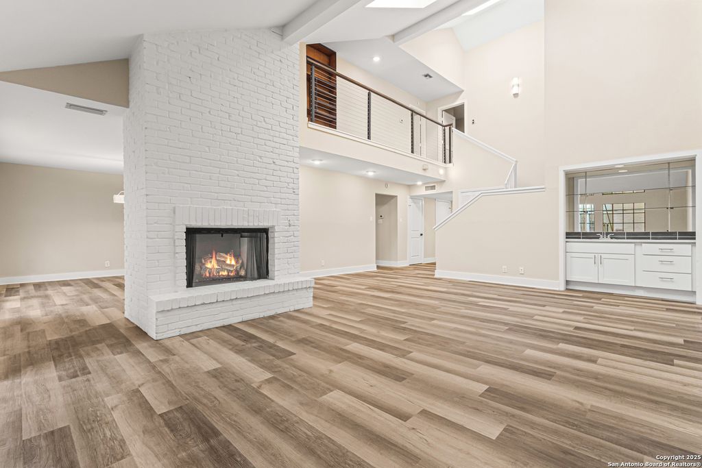 3605 Hidden Dr Apt B4, San Antonio, TX 78217