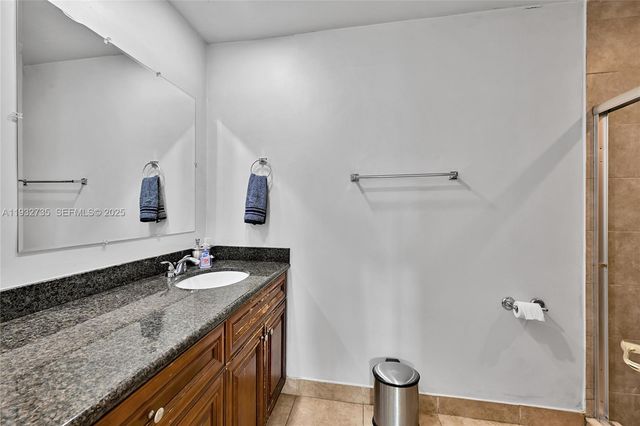 6500 NW 27th St, Sunrise, FL 33313