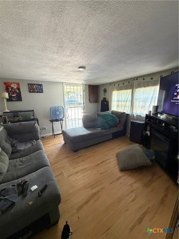 526 W Avenue C, Killeen, TX 76541