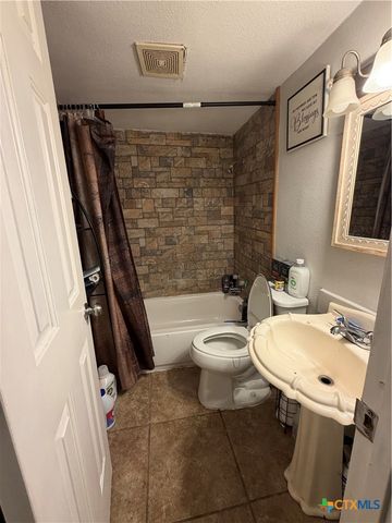 526 W Avenue C, Killeen, TX 76541