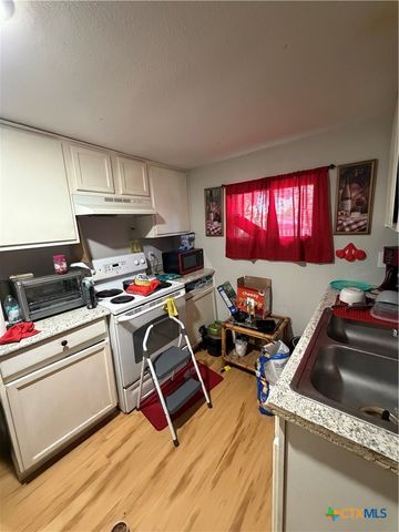 526 W Avenue C, Killeen, TX 76541