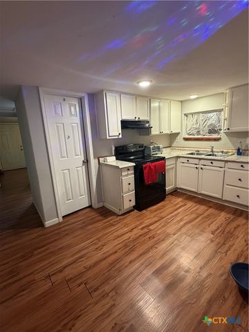 526 W Avenue C, Killeen, TX 76541