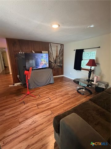 526 W Avenue C, Killeen, TX 76541