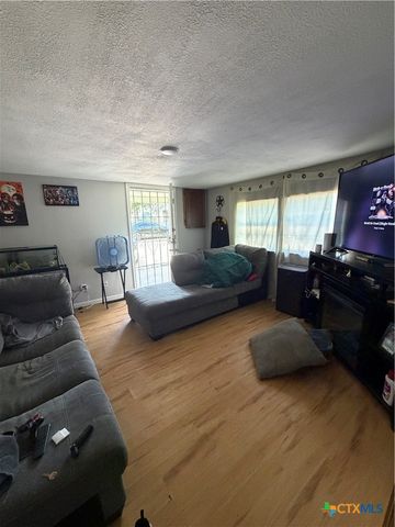 526 W Avenue C, Killeen, TX 76541