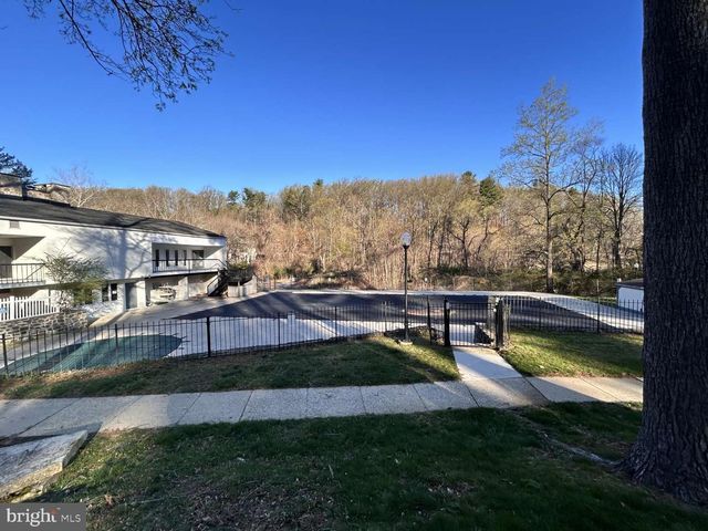 215 E CHELSEA CIR, Newtown Square, PA 19073