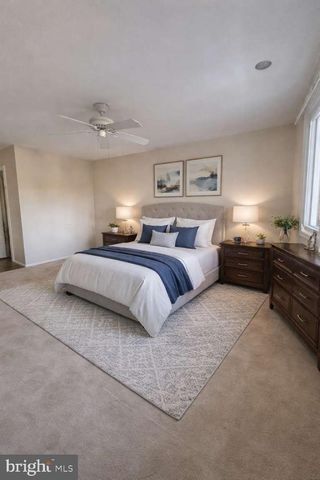 215 E CHELSEA CIR, Newtown Square, PA 19073