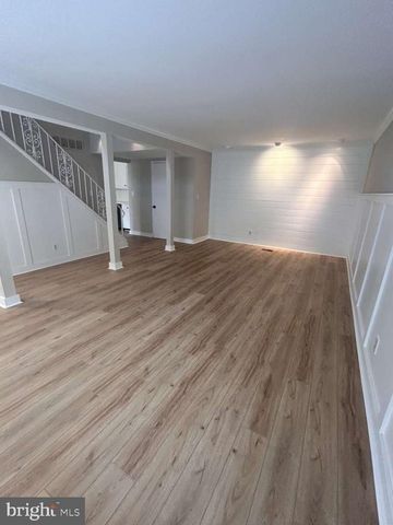 215 E CHELSEA CIR, Newtown Square, PA 19073