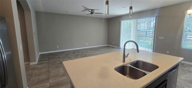 7564 BISHOP SQUARE DRIVE, Winter Garden, FL 34787