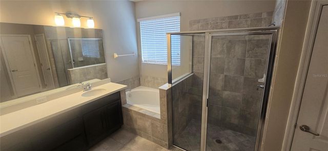 7564 BISHOP SQUARE DRIVE, Winter Garden, FL 34787