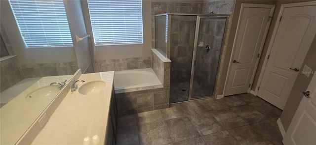 7564 BISHOP SQUARE DRIVE, Winter Garden, FL 34787