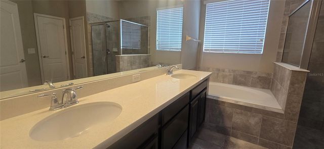 7564 BISHOP SQUARE DRIVE, Winter Garden, FL 34787