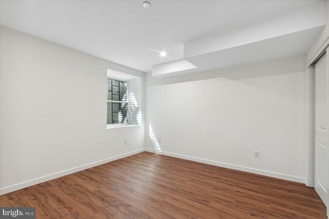 1805 E OAKDALE ST, Philadelphia, PA 19125