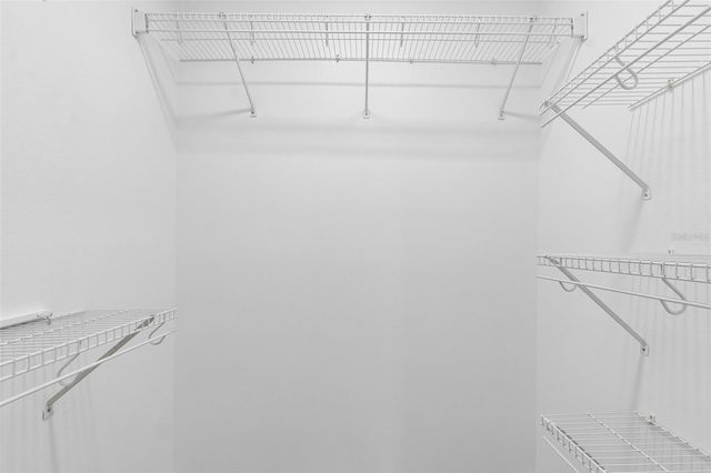 18529 PEBBLE LAKE COURT, Tampa, FL 33647