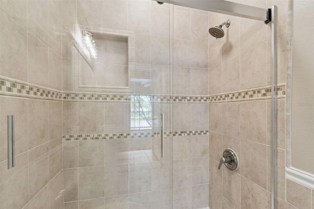 18529 PEBBLE LAKE COURT, Tampa, FL 33647