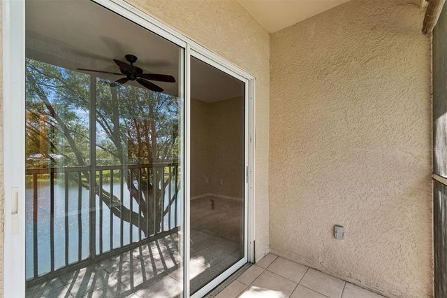 18529 PEBBLE LAKE COURT, Tampa, FL 33647