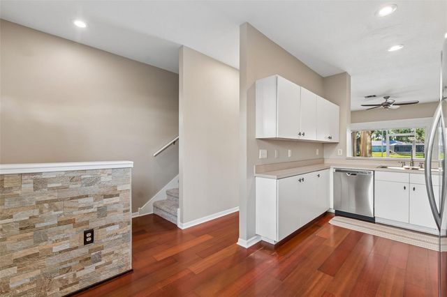 18529 PEBBLE LAKE COURT, Tampa, FL 33647