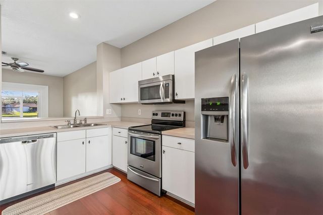 18529 PEBBLE LAKE COURT, Tampa, FL 33647