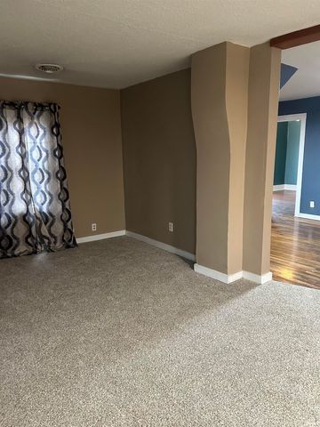 422 S Jefferson Street, Montpelier, IN 47359