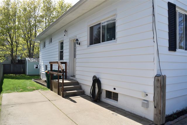 612 MONTPELIER Avenue, Erie, PA 16505