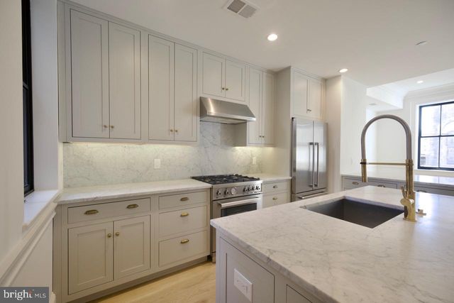 1227 N 6TH ST, Philadelphia, PA 19122