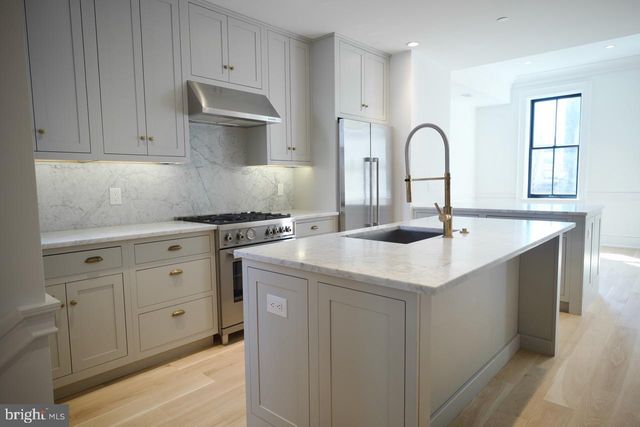 1227 N 6TH ST, Philadelphia, PA 19122