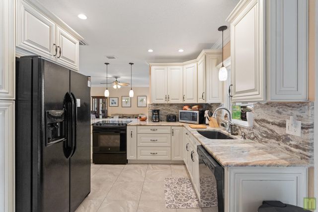 370 NW 41st Avenue, Coconut Creek, FL 33066