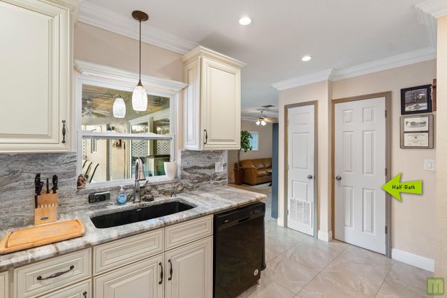 370 NW 41st Avenue, Coconut Creek, FL 33066