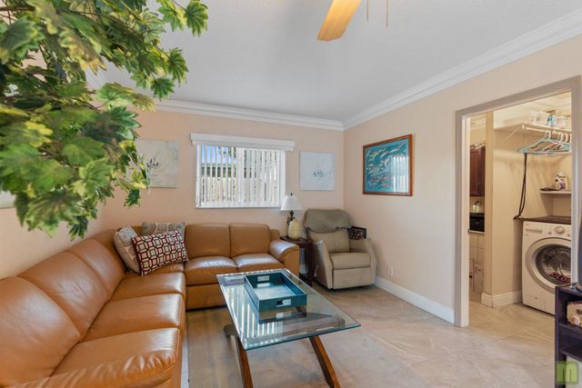 370 NW 41st Avenue, Coconut Creek, FL 33066