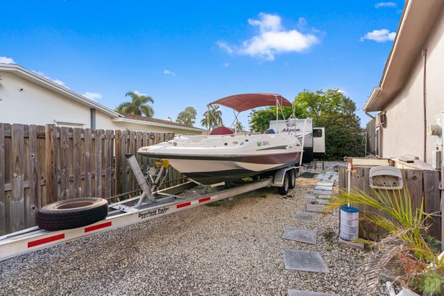 370 NW 41st Avenue, Coconut Creek, FL 33066