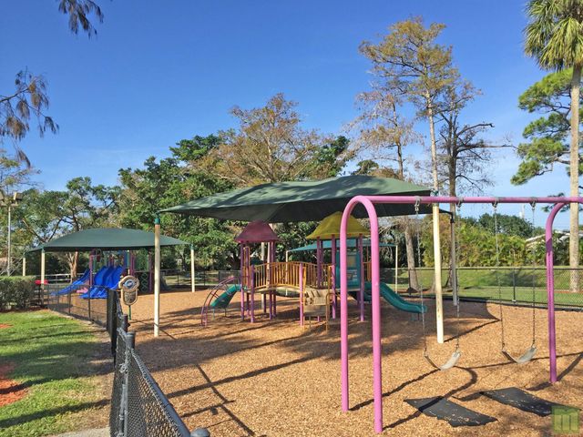 370 NW 41st Avenue, Coconut Creek, FL 33066