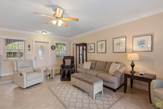 370 NW 41st Avenue, Coconut Creek, FL 33066