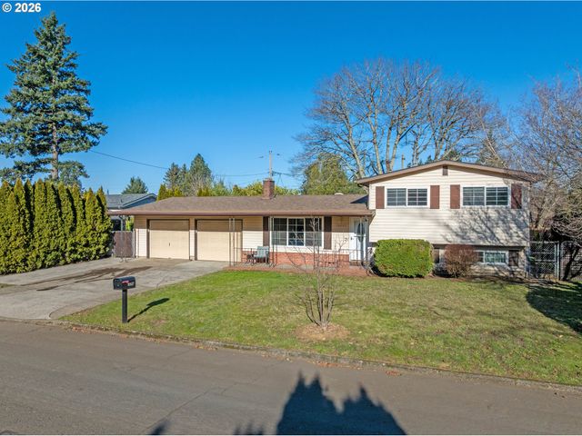 16627 Se BUSH St, Portland, OR 97236