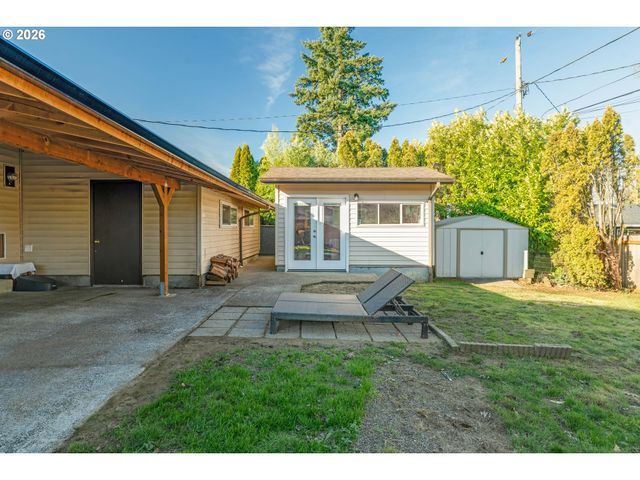 16627 Se BUSH St, Portland, OR 97236