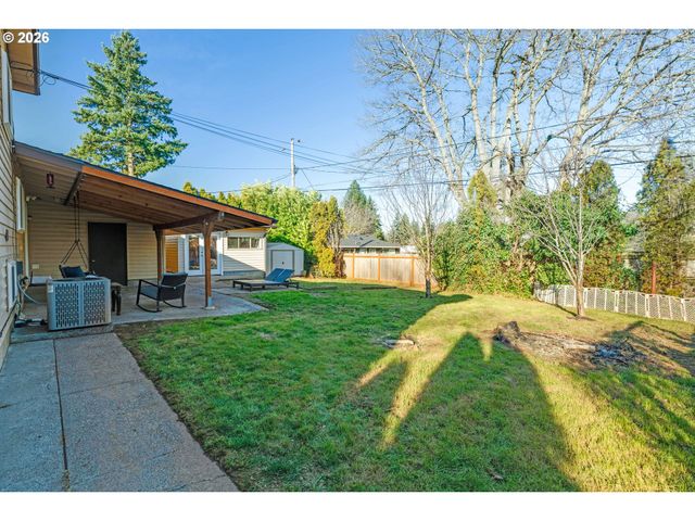 16627 Se BUSH St, Portland, OR 97236