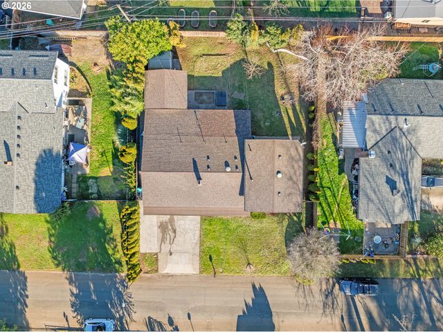 16627 Se BUSH St, Portland, OR 97236