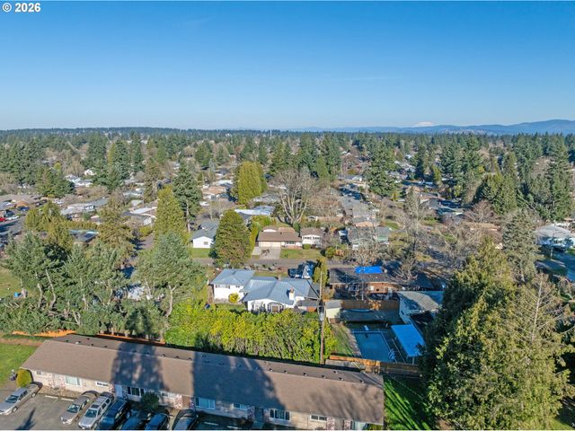 16627 Se BUSH St, Portland, OR 97236