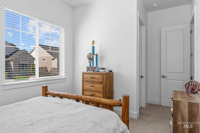 2194 N Mountain Vista Ave, Star, ID 83669