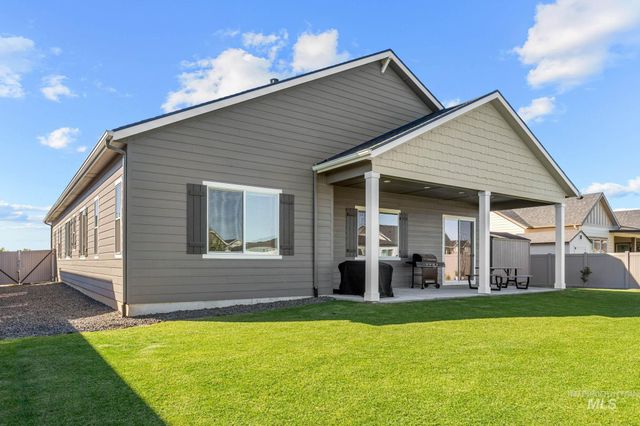 2194 N Mountain Vista Ave, Star, ID 83669